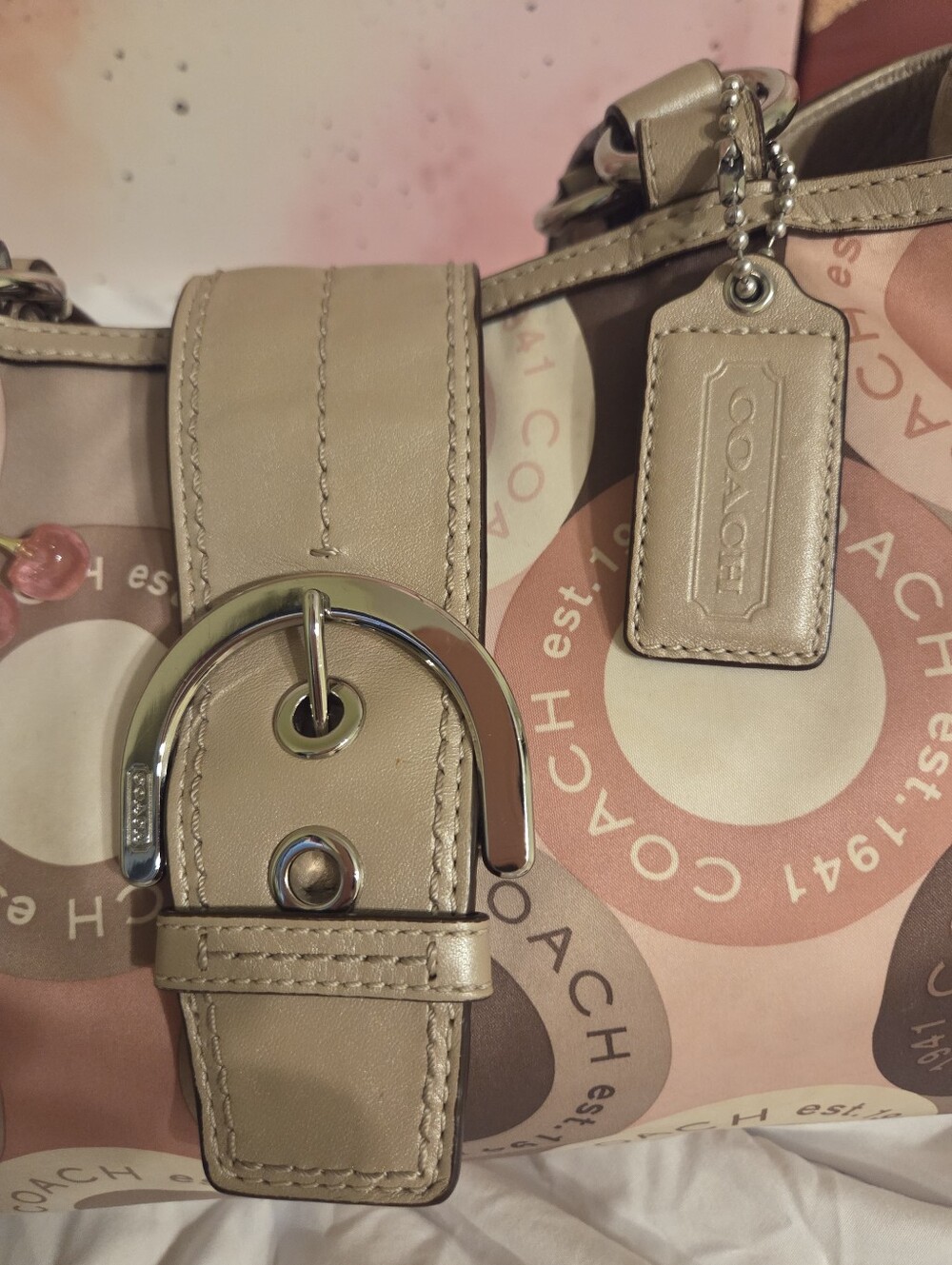 Coach F18805 Ashley Pink and Beige Signature Circle Print Shoulder Tote - Picture 5 of 12